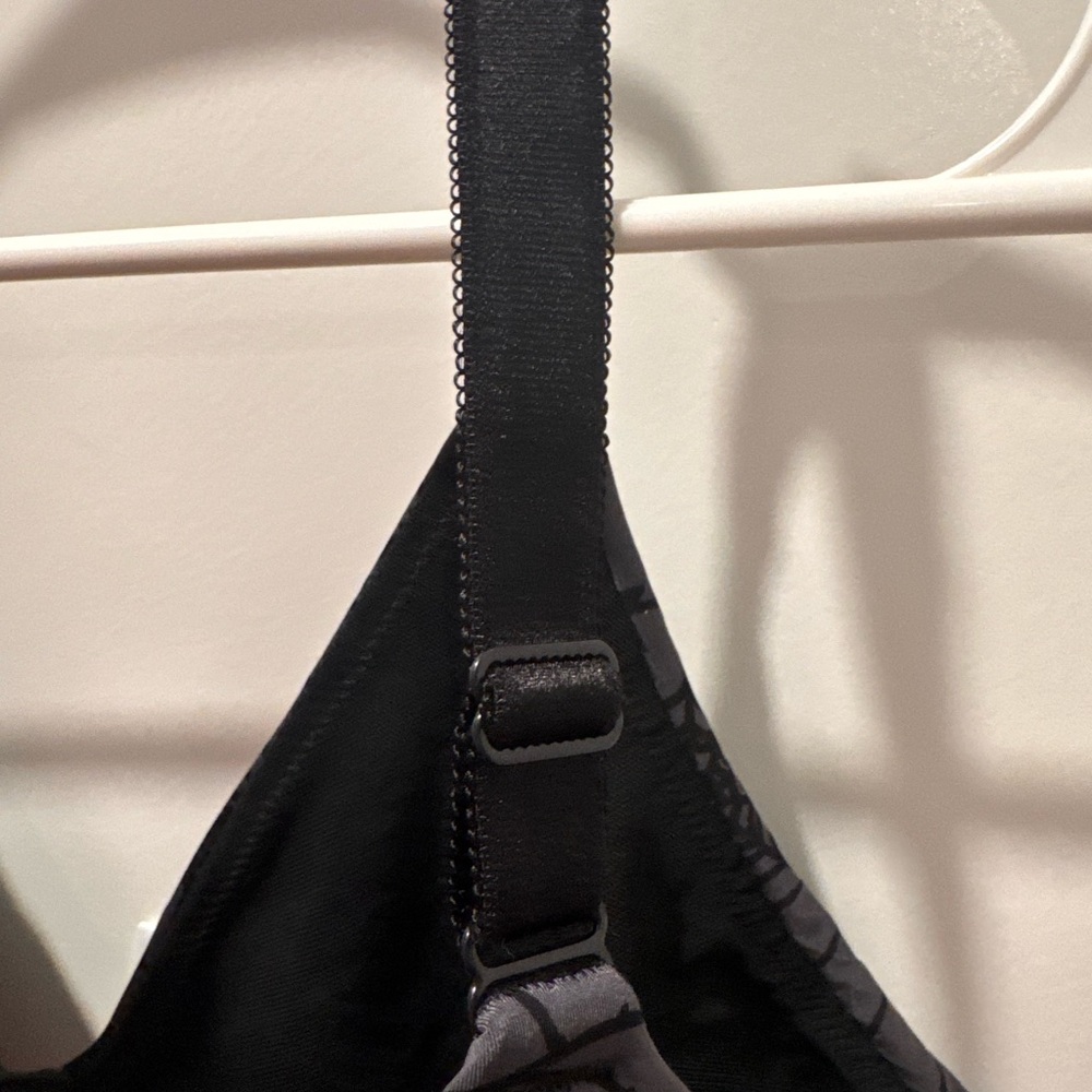 Torrid Curve Black Bra 46D Bats Spider Web Design Women’s Underwire - Picture 6 of 8